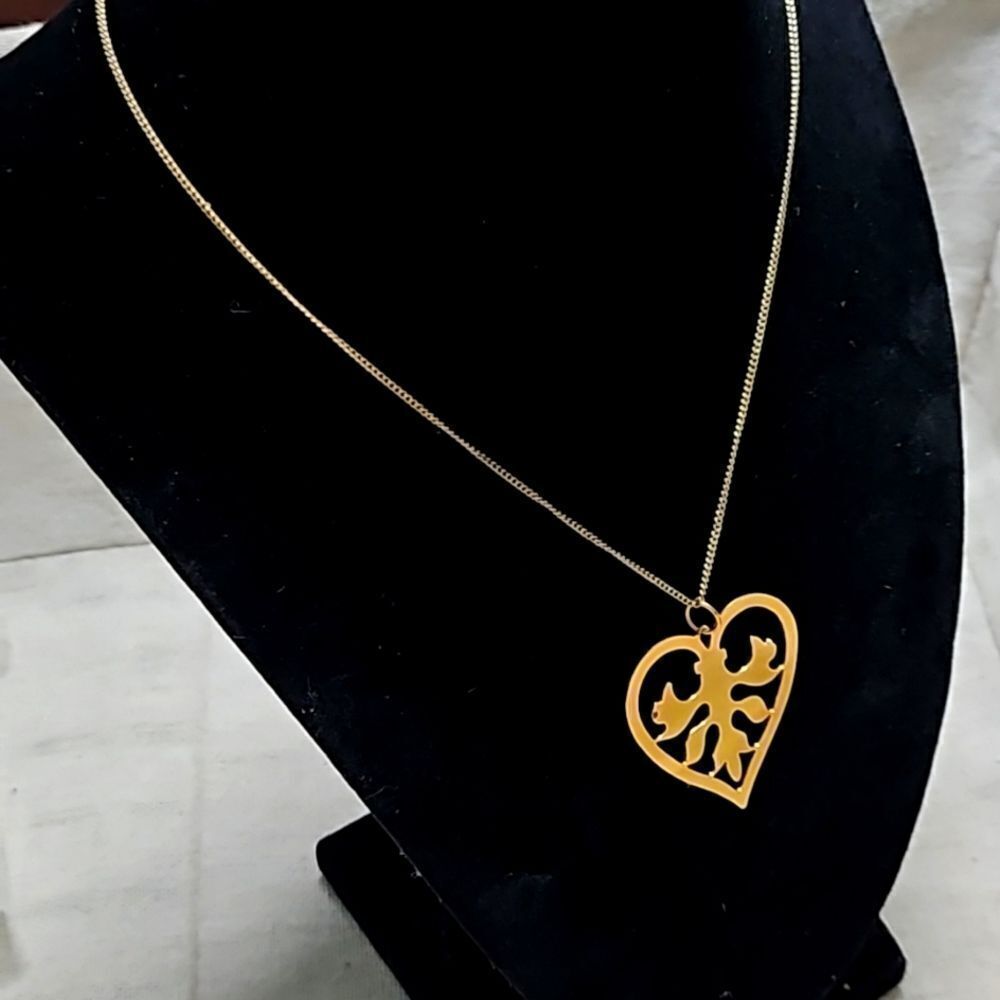 Vintage 18k Gold Overlay Queen Red Heart Jewelry Necklace Set - Picture 3 of 12